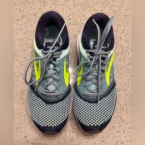 Brooks Womens Revel Blue Running Shoes Sneakers 8.5